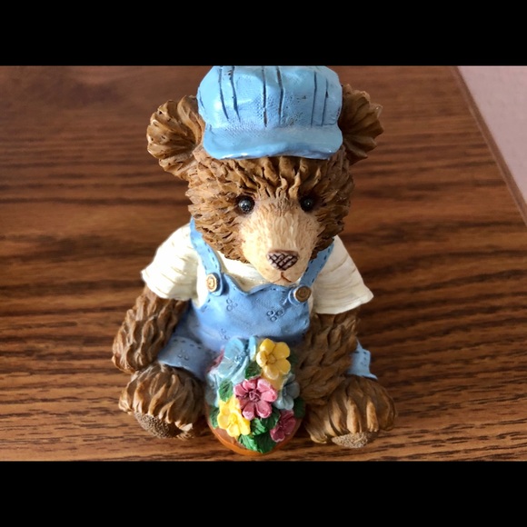 Set of Three Adorable Bear Figurines - Picture 3 of 9